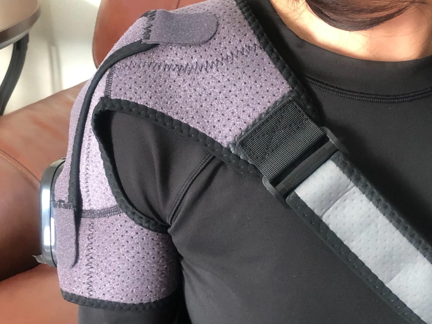 Customer photo review of Wisemed Shoulder Massager
