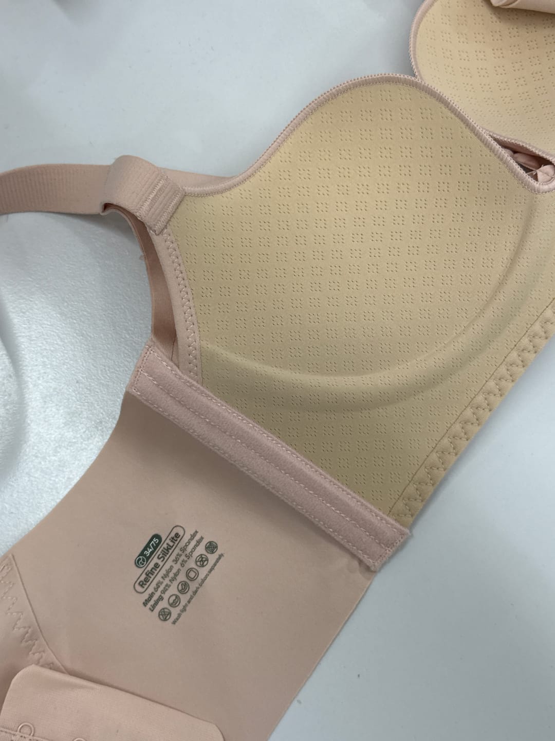 Customer photo review of Refine SilkLite Shaping Push Up Bra In Soft Pink