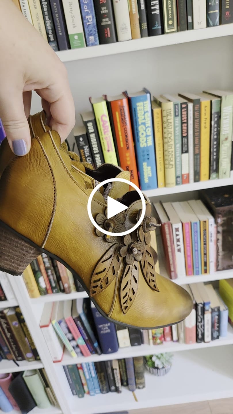 Customer video review of Retro Handmade Floral Leather Low-Heel Pumps