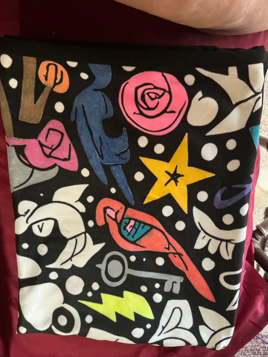 Customer photo review of DIY Drawing Blanket with 24 Colors Markers, Doodle Your Own Blankets, Customizable Washable Paint & Play Blankets for Adults