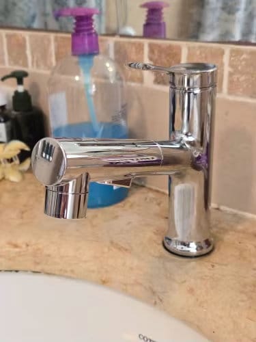 Customer photo review of Torneira Para Banheiro Monocomando Misturador 3 Funções Com Bica Extensível Inox 304