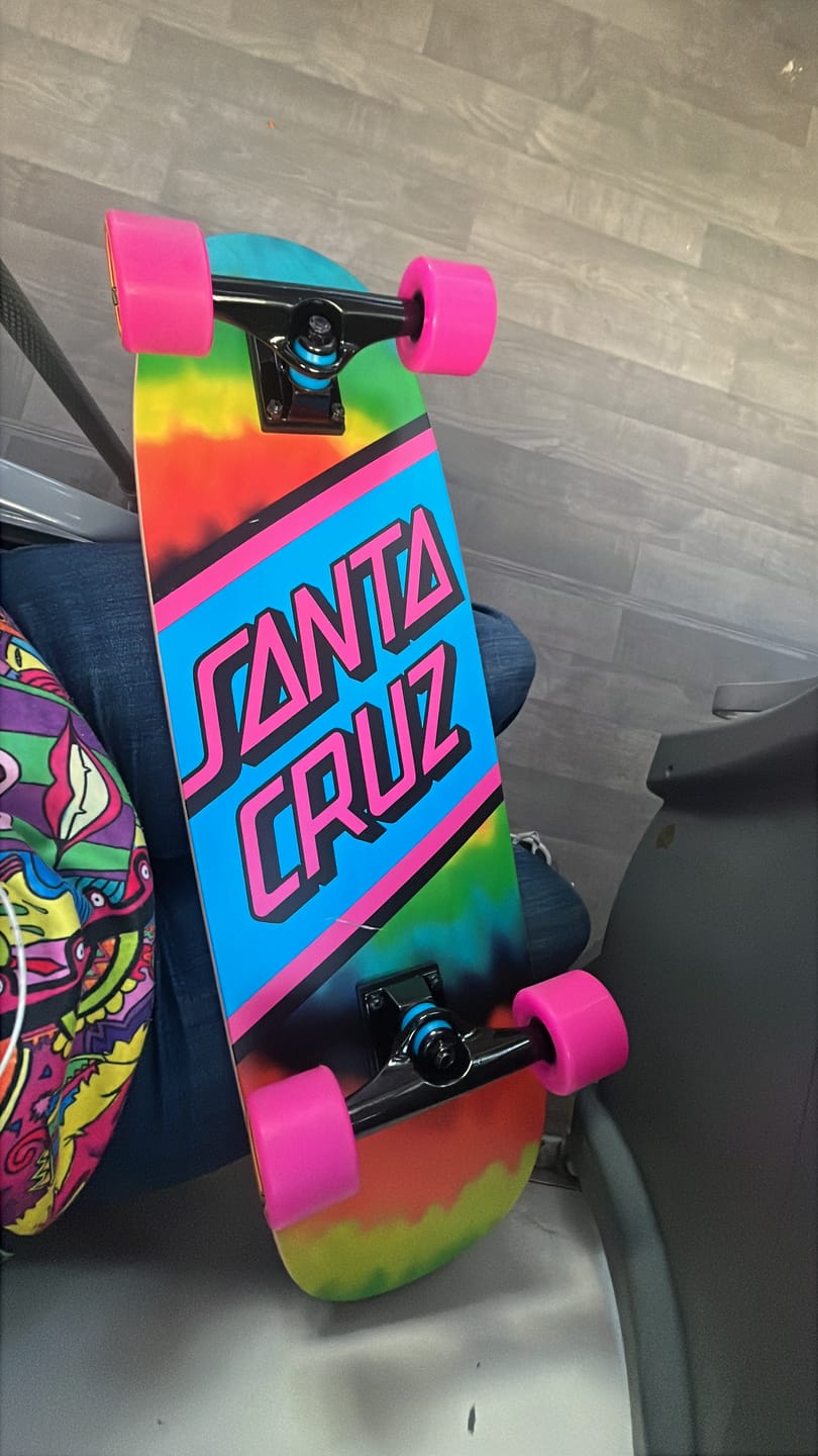 Customer photo review of Santa Cruz - Cruzer Rainbow Tie Dye 8.79 x 29.05
