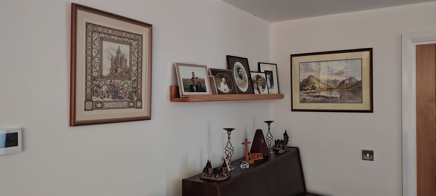 Customer photo review of Oak Picture Ledge