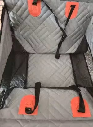 Customer photo review of Caisse de transport sécurisé voiture pour chien
