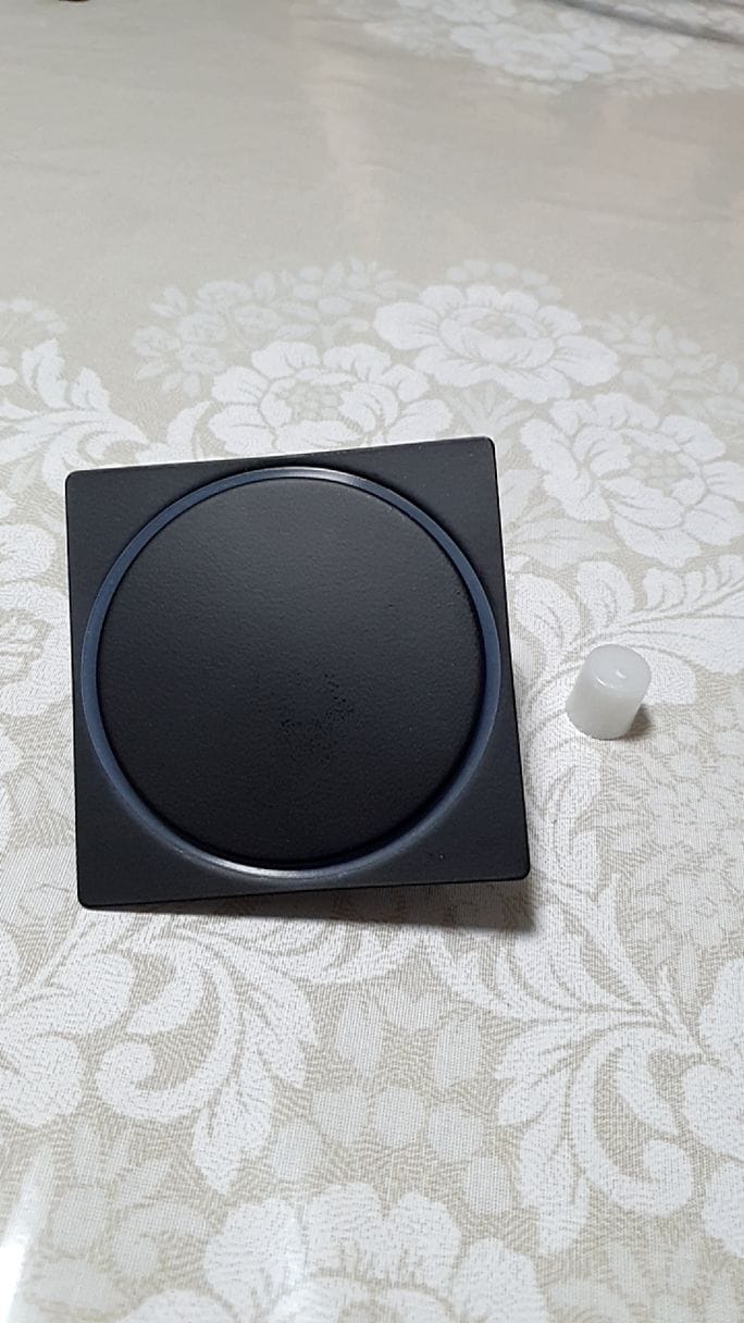 Customer photo review of Ralo Click De Banheiro Inteligente 15x15 Inox Preto Fosco