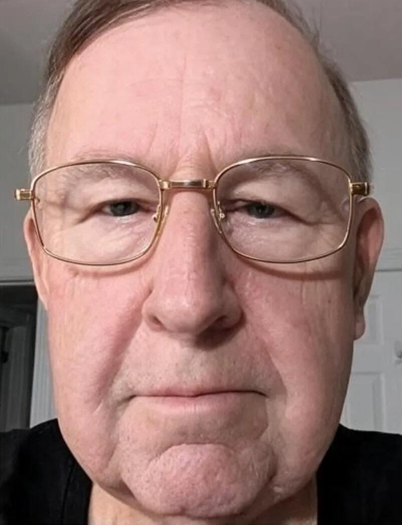 Customer photo review of Foldable Progressive Tint Reading Glasses