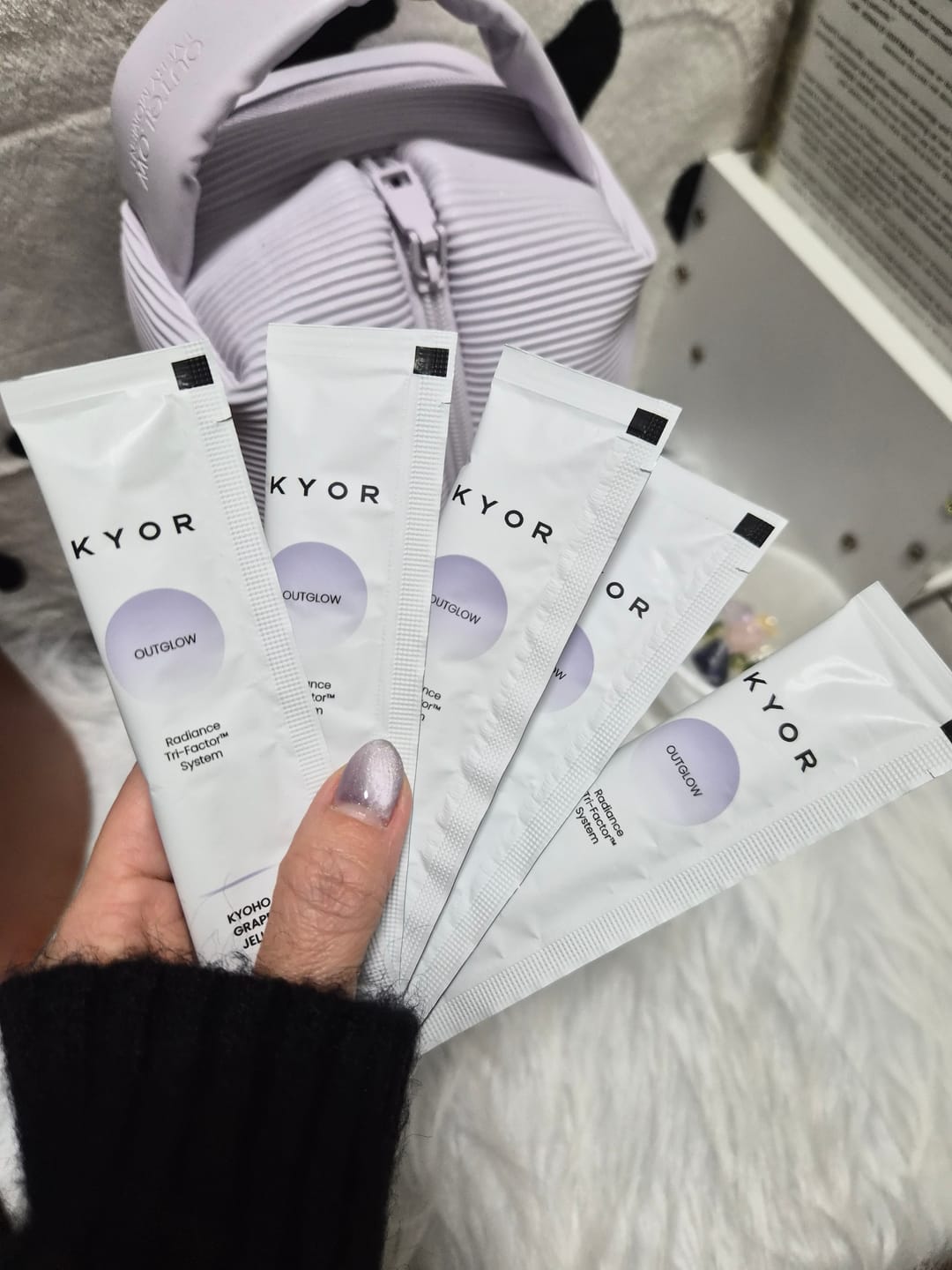 Customer photo review of OUTGLOW - Radiance Tri-Factor™ Jelly