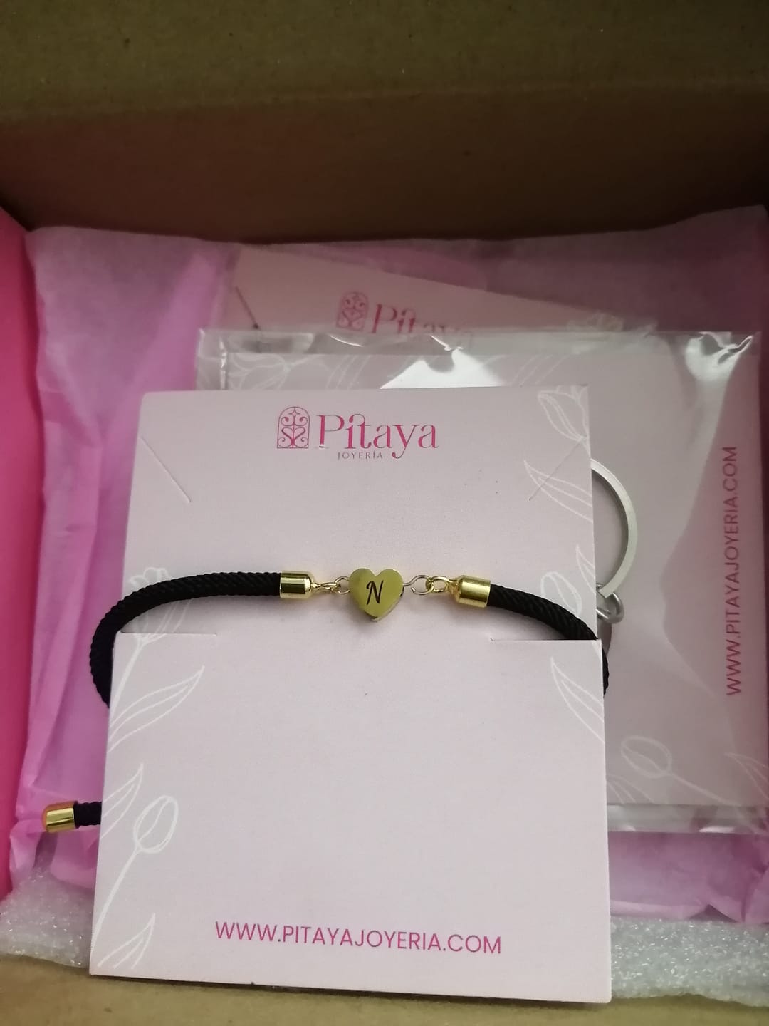 Customer photo review of Pulsera Corazón Nylon Personalizado