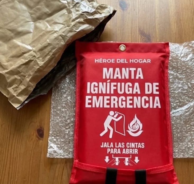 Customer photo review of Manta Ignífuga de Emergencia