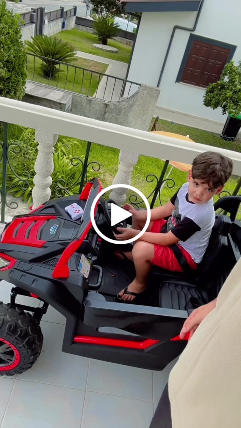 Customer video review of Carro Elétrico para Criança BUGGY ATV RACING 24v Vermelho c/ RODAS DE BORRACHA & ASSENTO EM PELE
