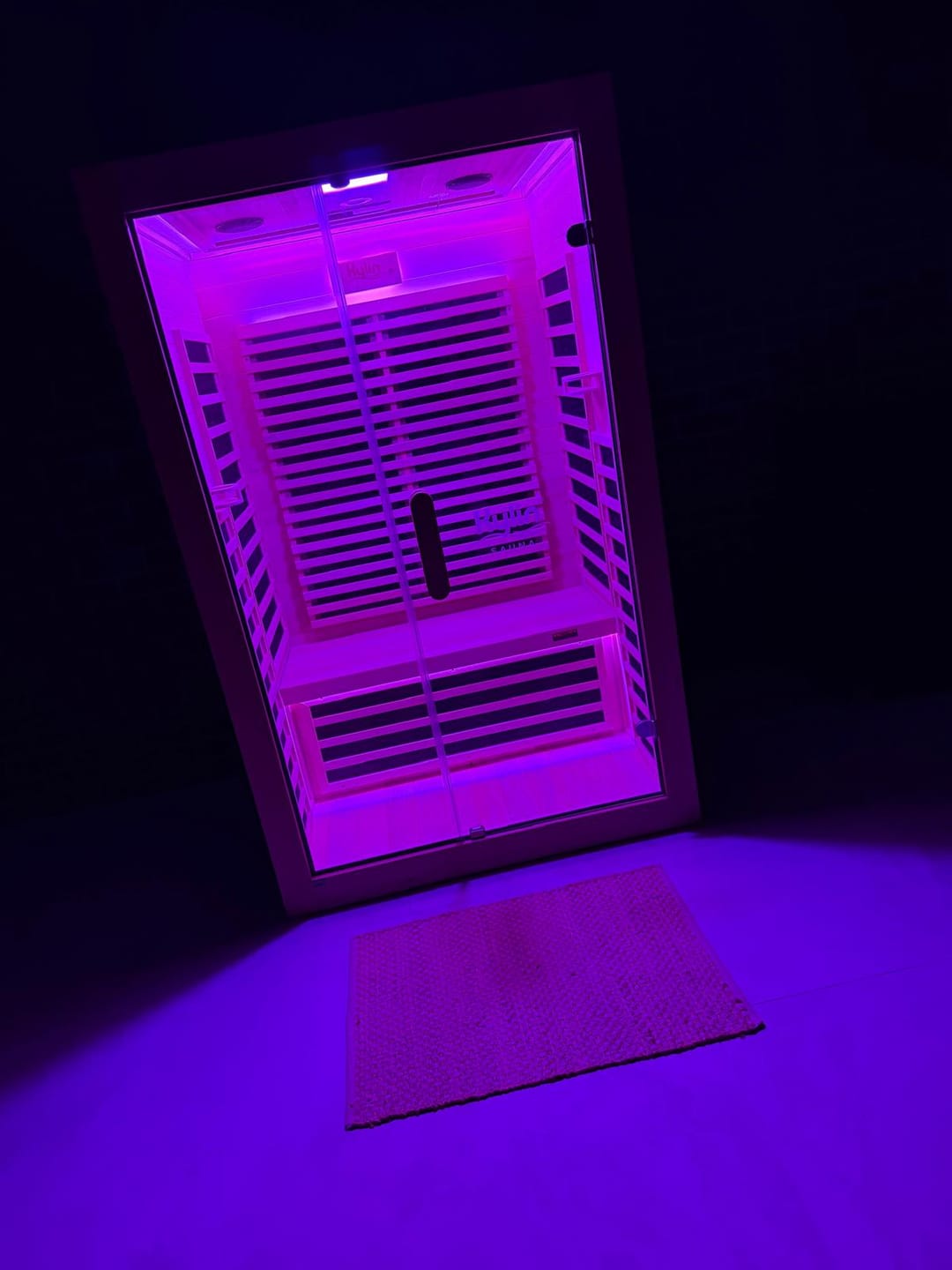 Customer photo review of Kylin Low EMF Carbon Infrared Sauna Room 2 Person H6201 (HL-300K)