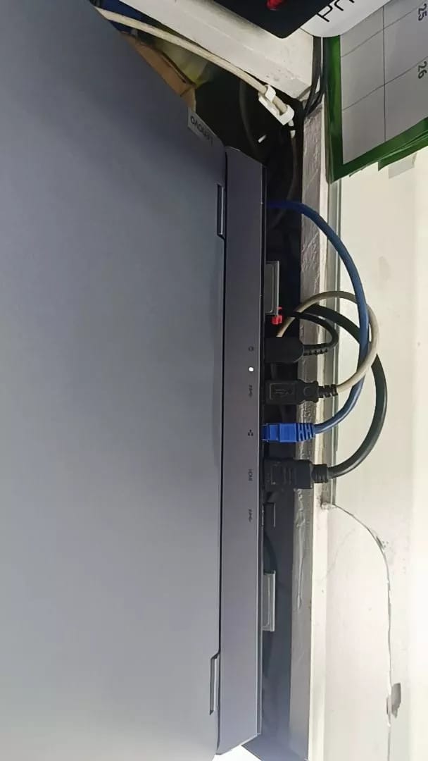 Customer photo review of 8 In 1 Foldable Laptop Docking Station Stand