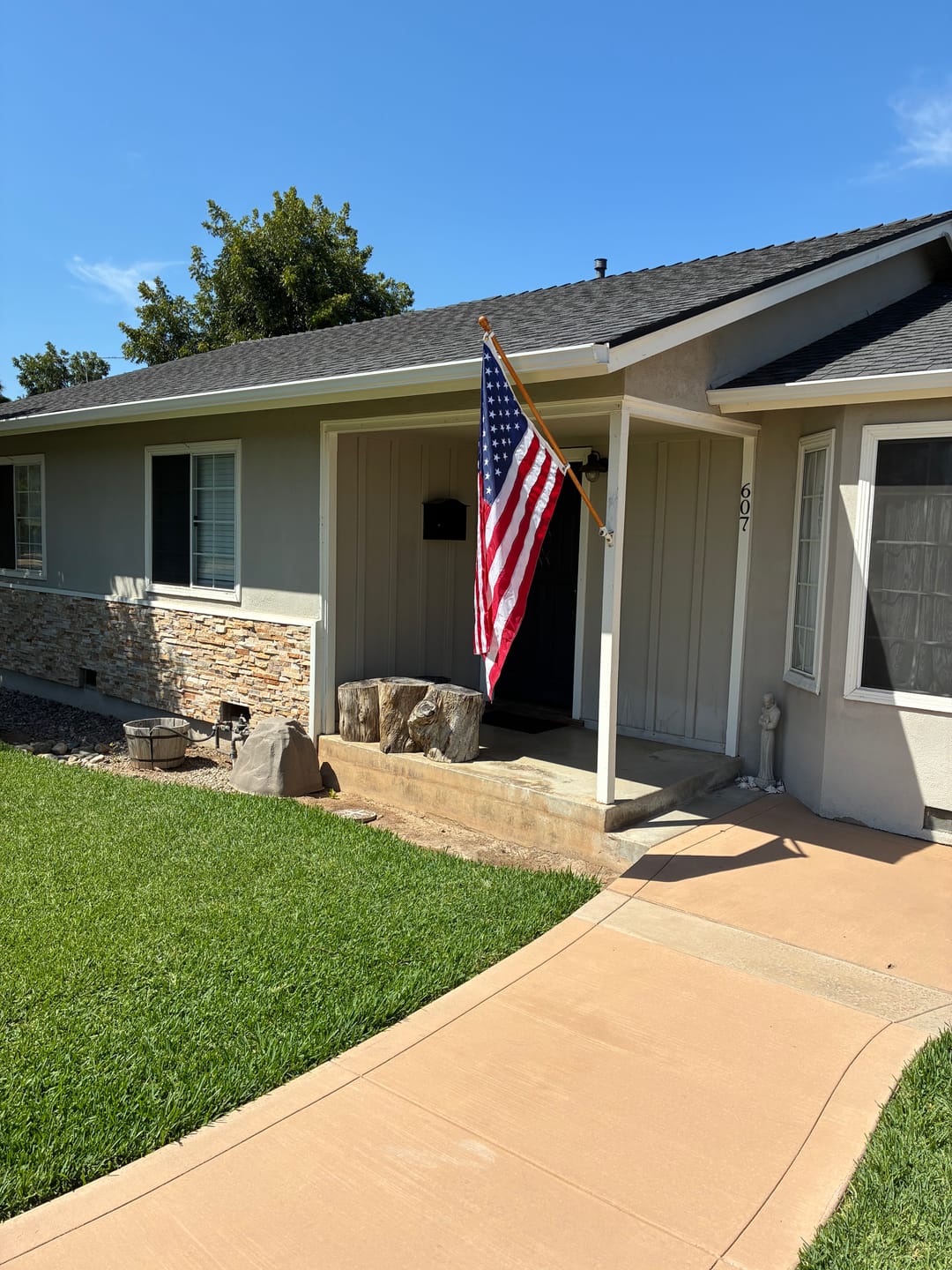 Customer photo review of 3' x 5' American Flag