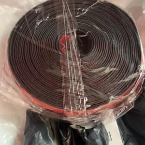 Customer photo review of Guarnizione Gomma Parabrezza Auto Universale Antipolvere