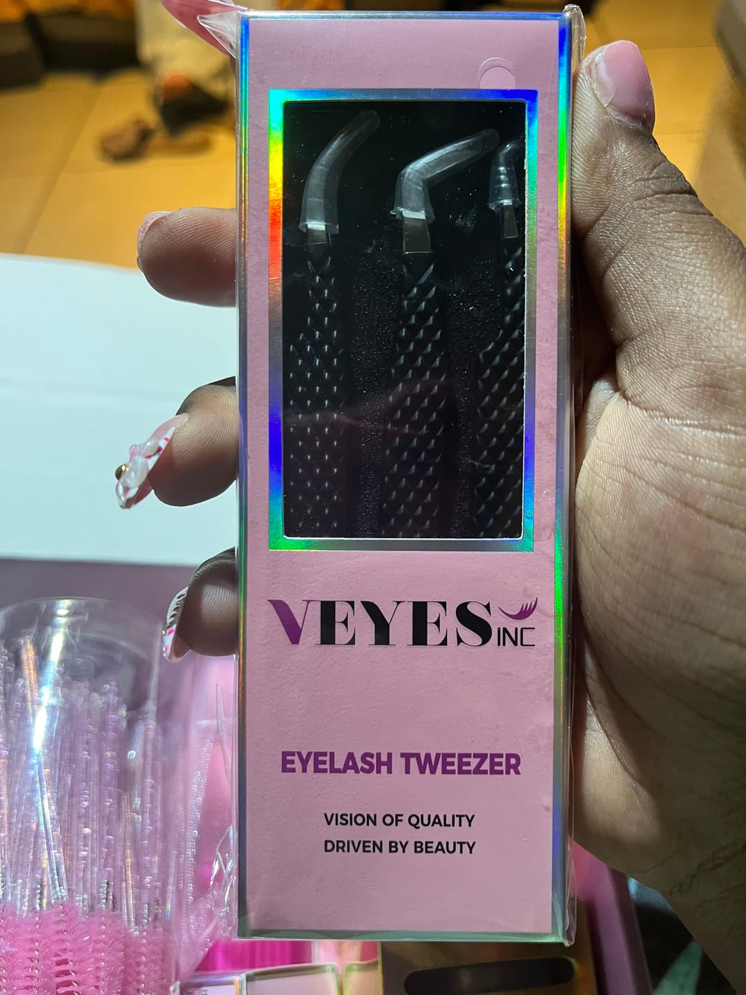 Customer photo review of Noir Fiber Tweezer Kit