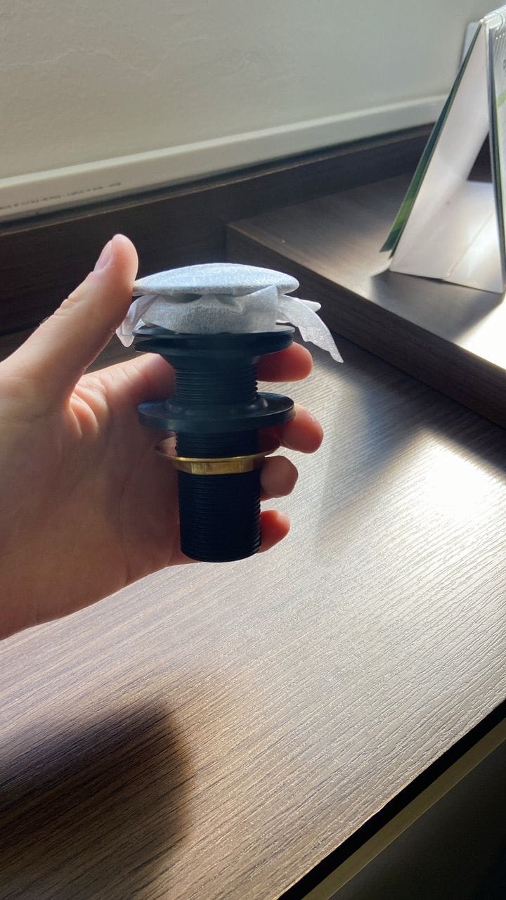 Customer photo review of Válvula Click Pia Banheiro Lavabo Metal Preta 7/8 Para Cuba De Banheiro