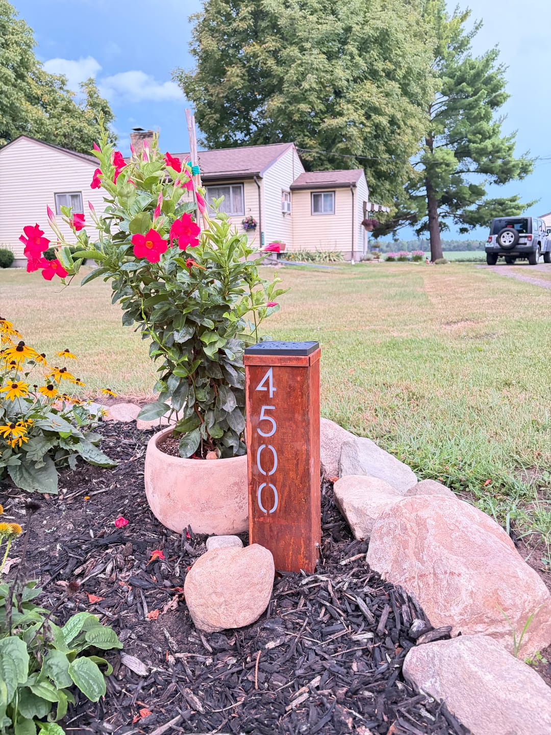 Customer photo review of Address Column