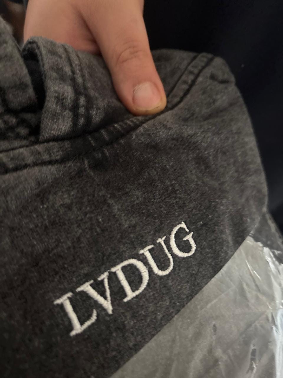 Customer photo review of Poleron Heavyweight Hoodie Gris | LVDUG®