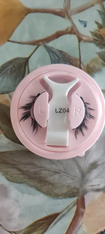 Customer photo review of Premium Magnet Wimpern
