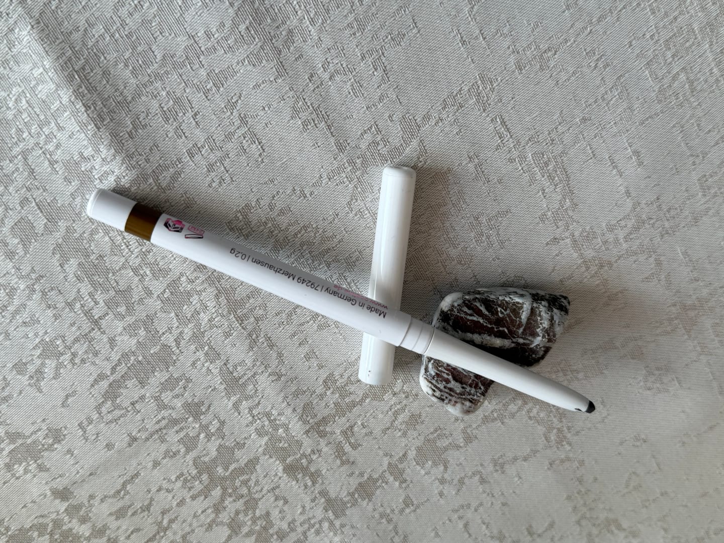 Customer photo review of 121 - Kajal / Eyeliner / Augenbrauenstift Chocolate