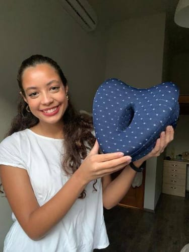 Customer photo review of RahaTherapy™ Leg Pillow