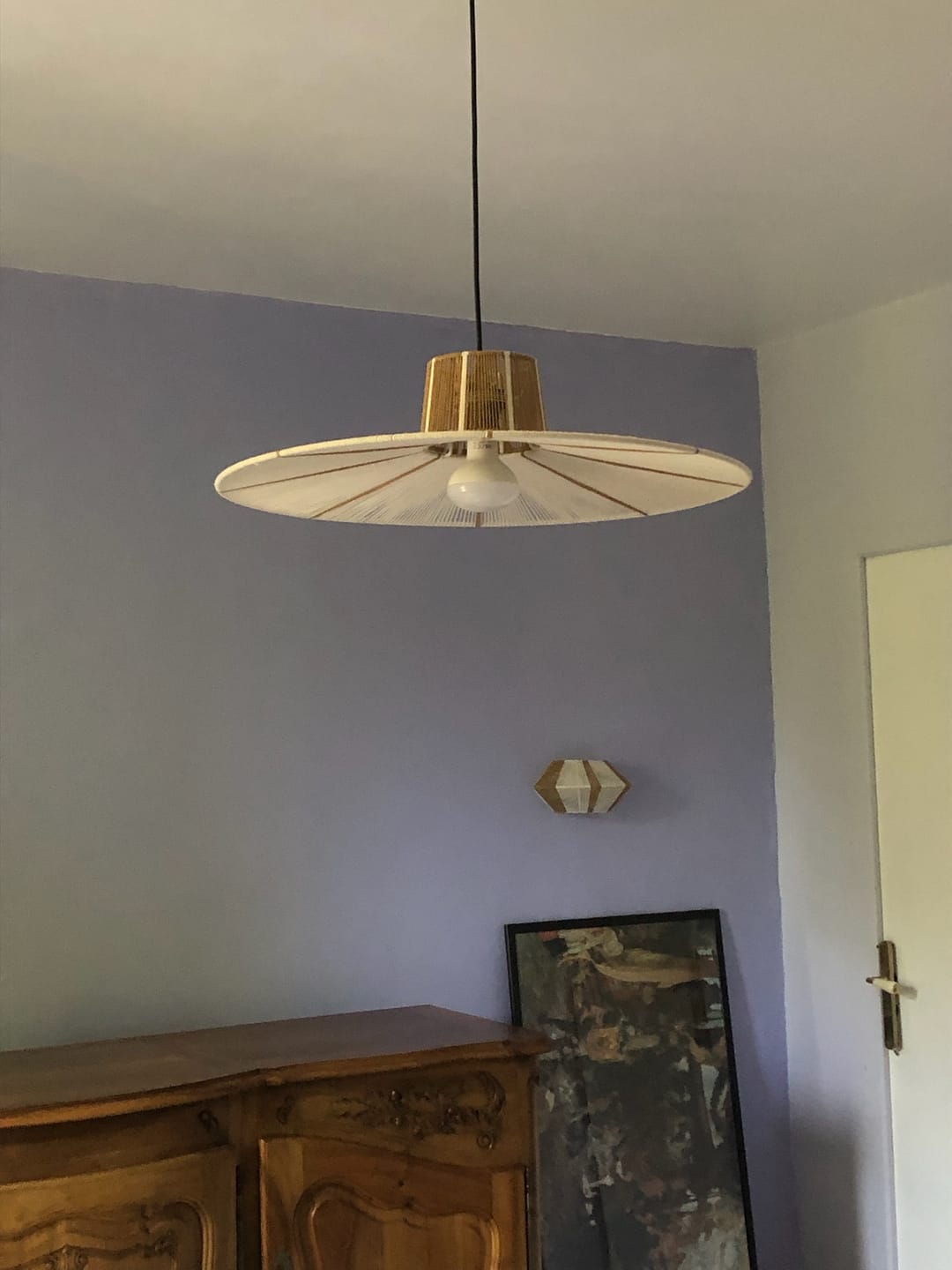 Customer photo review of OSRAM DECOR Wandleuchte Decor Lotus Leaf weiß, E14, 219 mm