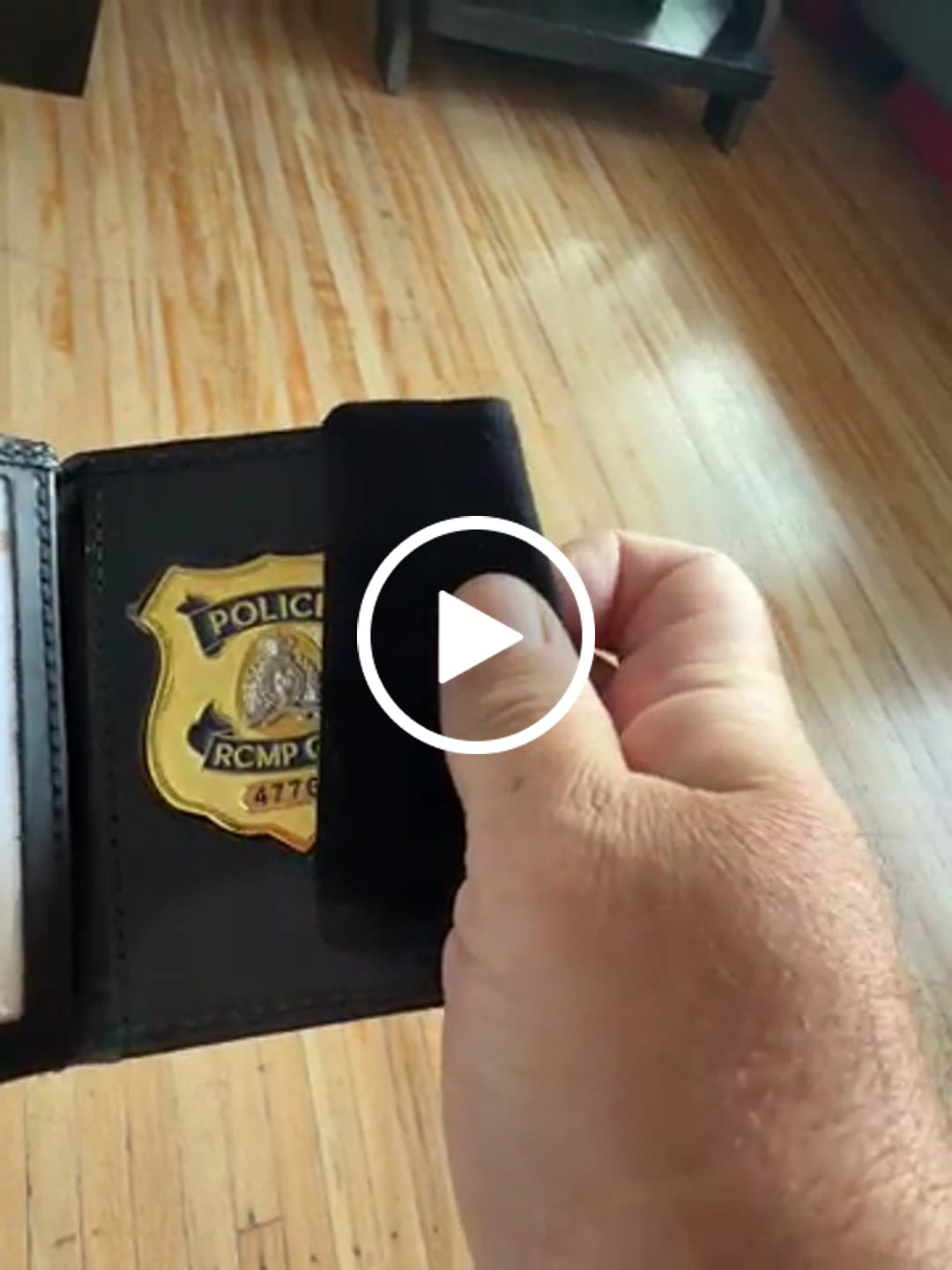 Customer video review of CANADA POLICE RCMP GRC Customizable Number Movie props Badge