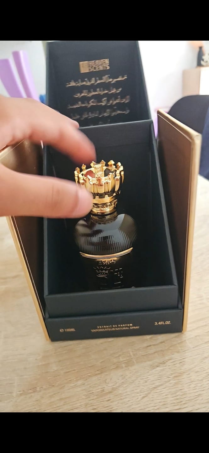 Customer photo review of Taj Perfume & Roto Perfume Bundle