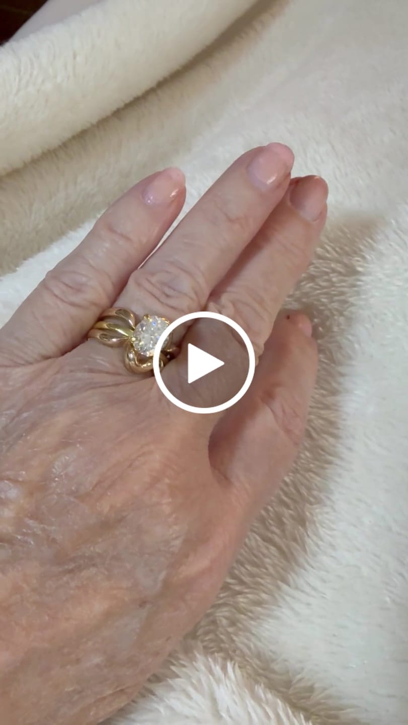 Customer video review of 2ct Moissanite Oval Solitaire Ring