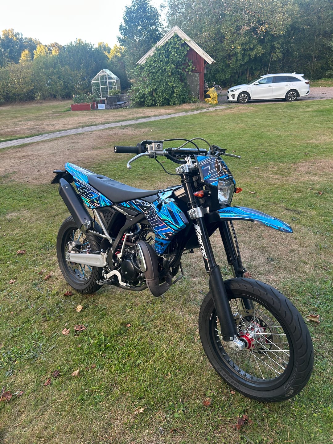 Customer photo review of NEW! PERFORMANCE - GRAPHICS KIT