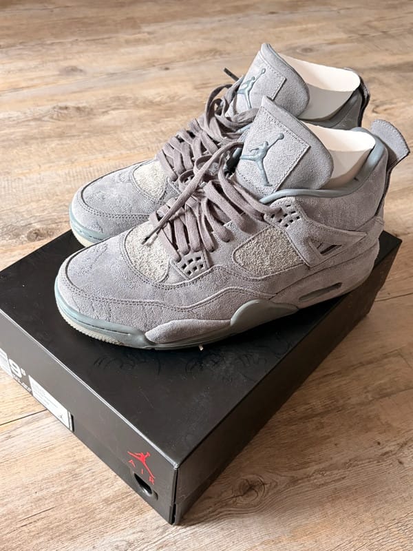 Customer photo review of Jordan 4 Retro Kaws