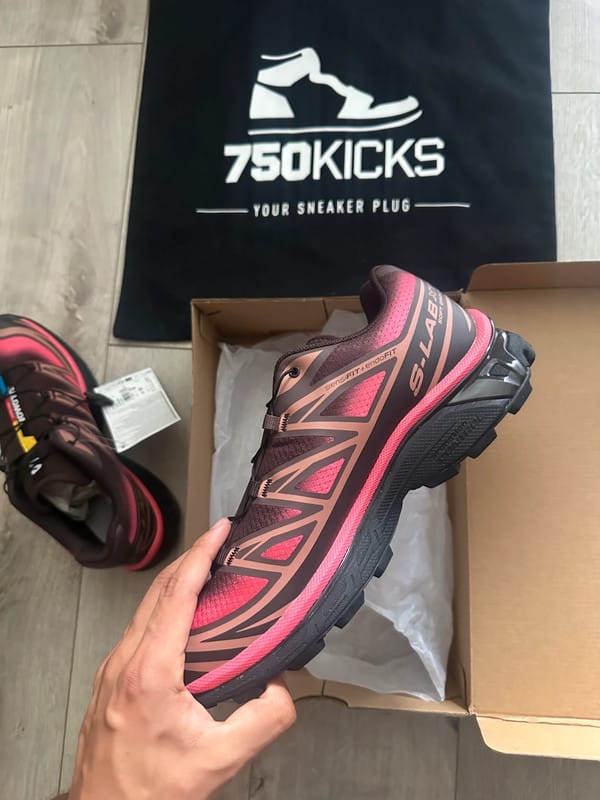 Customer photo review of Salomon XT-6 Skyline Black Coffee Rouge Red