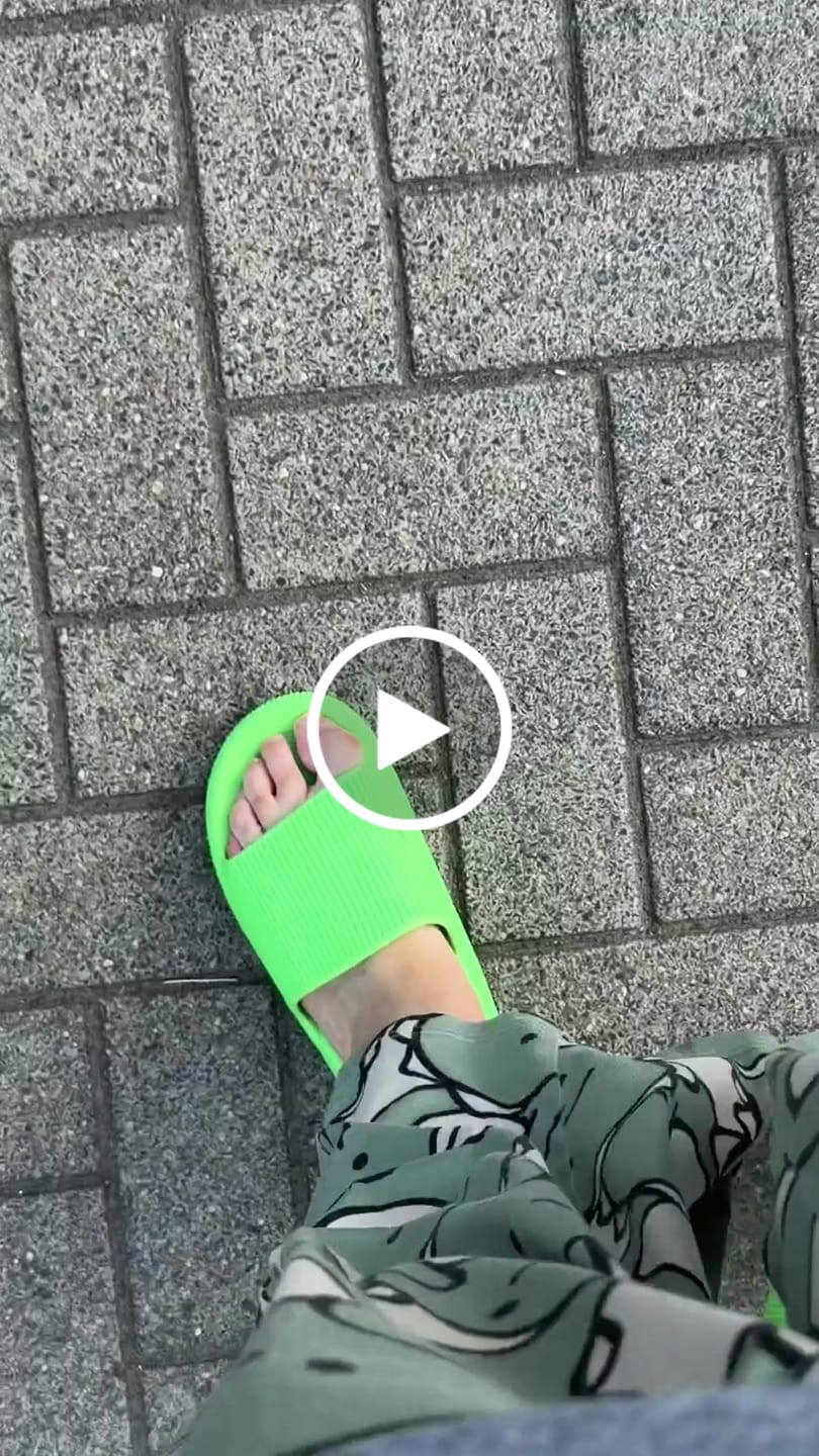 Customer video review of HappyNote Engraving