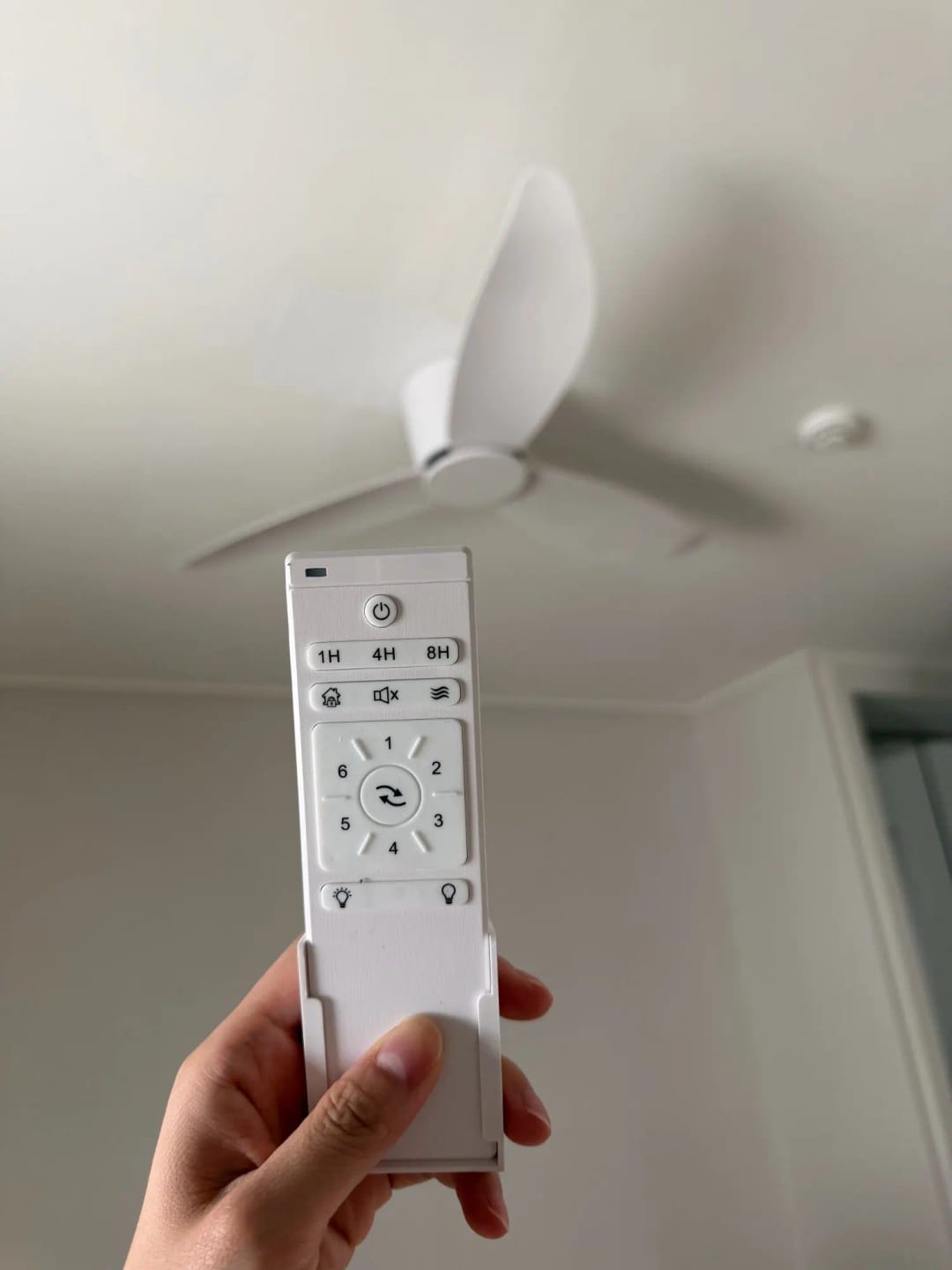 Customer photo review of 36/44/52-Inch Low-Profile Ceiling Fan with Remote Control