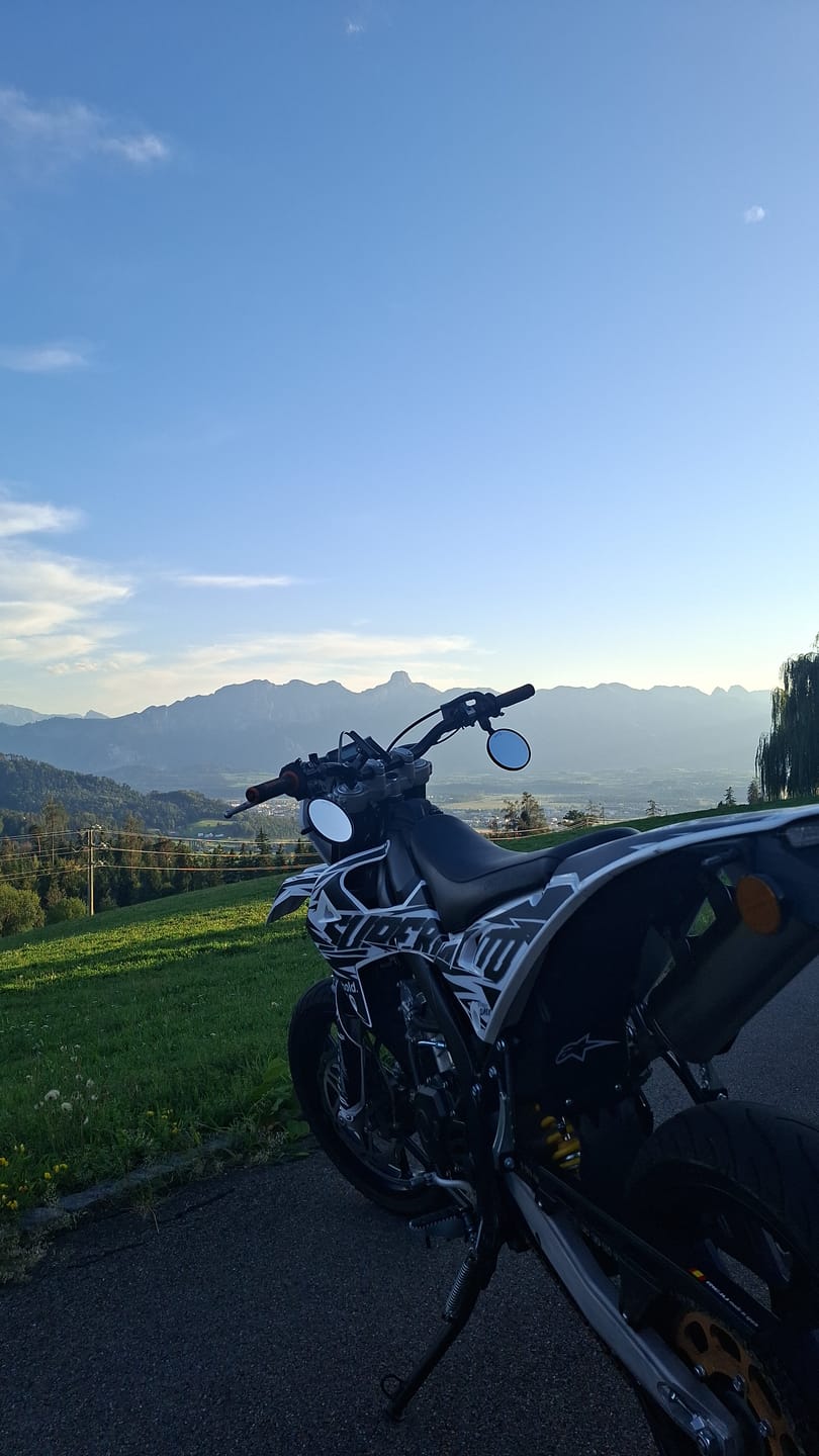 Customer photo review of Phantom - Graphics kit