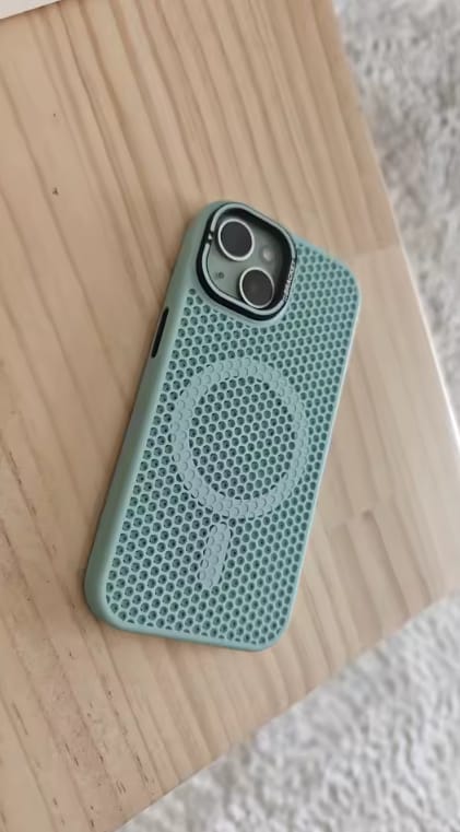 Customer photo review of AEROMAG™ - Coque MagSafe refroidissante