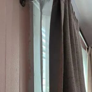 Customer photo review of Installazione Facile Supporti Autoadesivi per Bastoni Tende