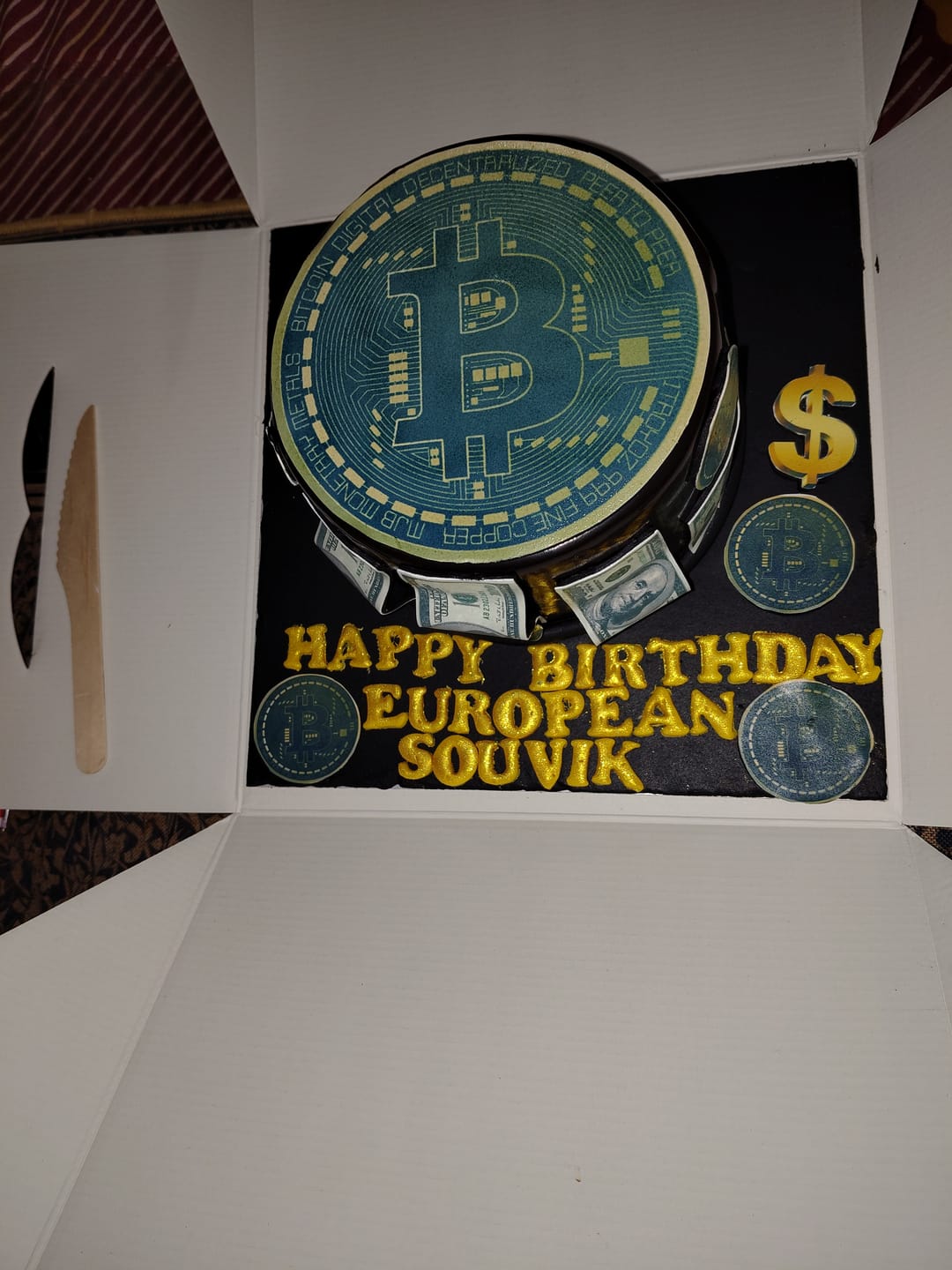 Customer photo review of Bitcoin Cash Cake