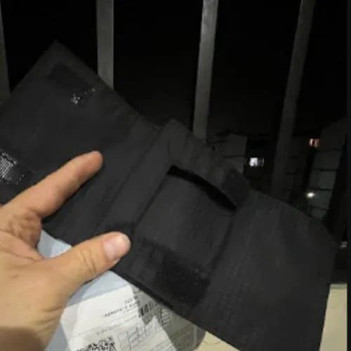 Customer photo review of Cartera Oculta Farsight™