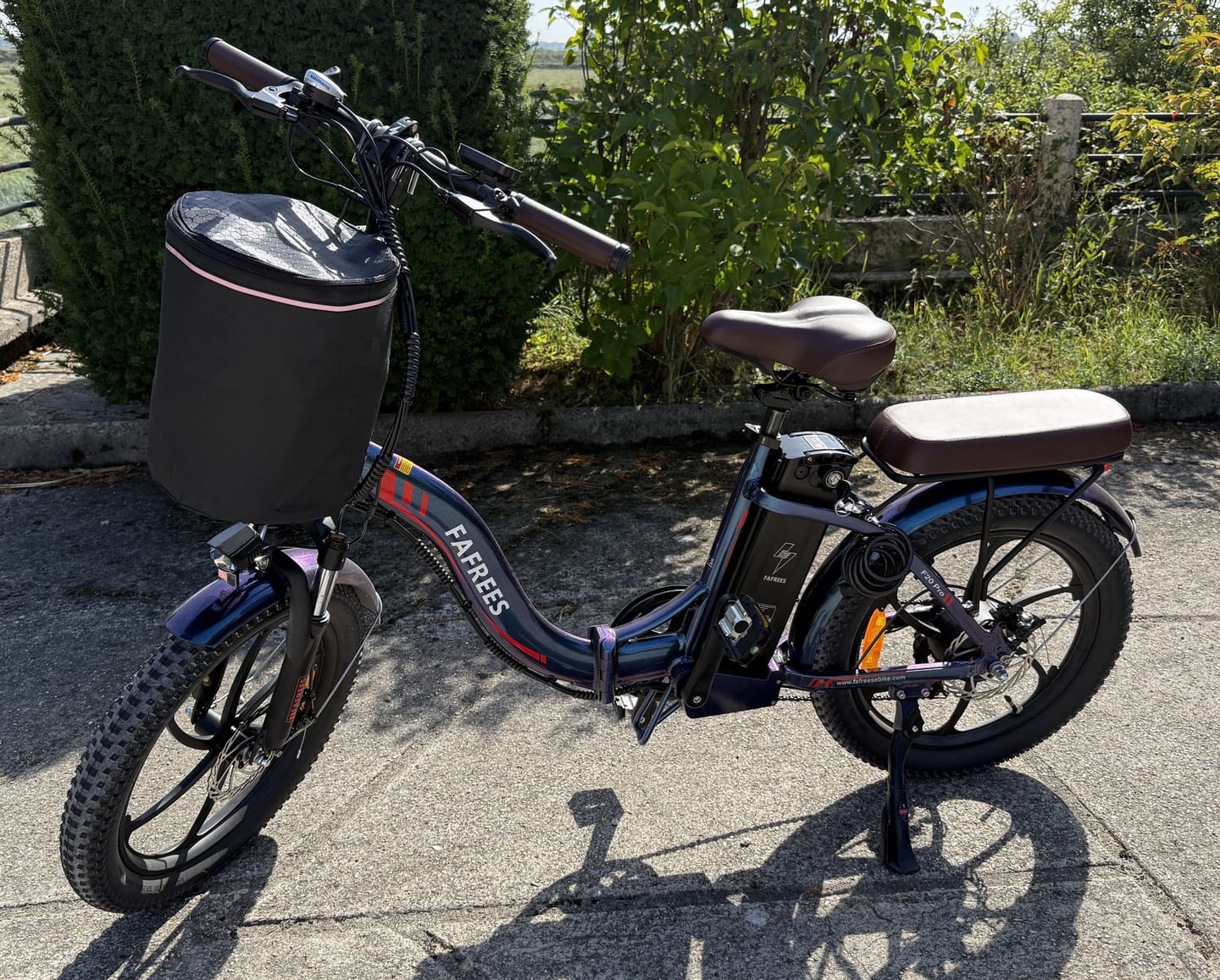 Customer photo review of Foldable Bicycle Front Basket