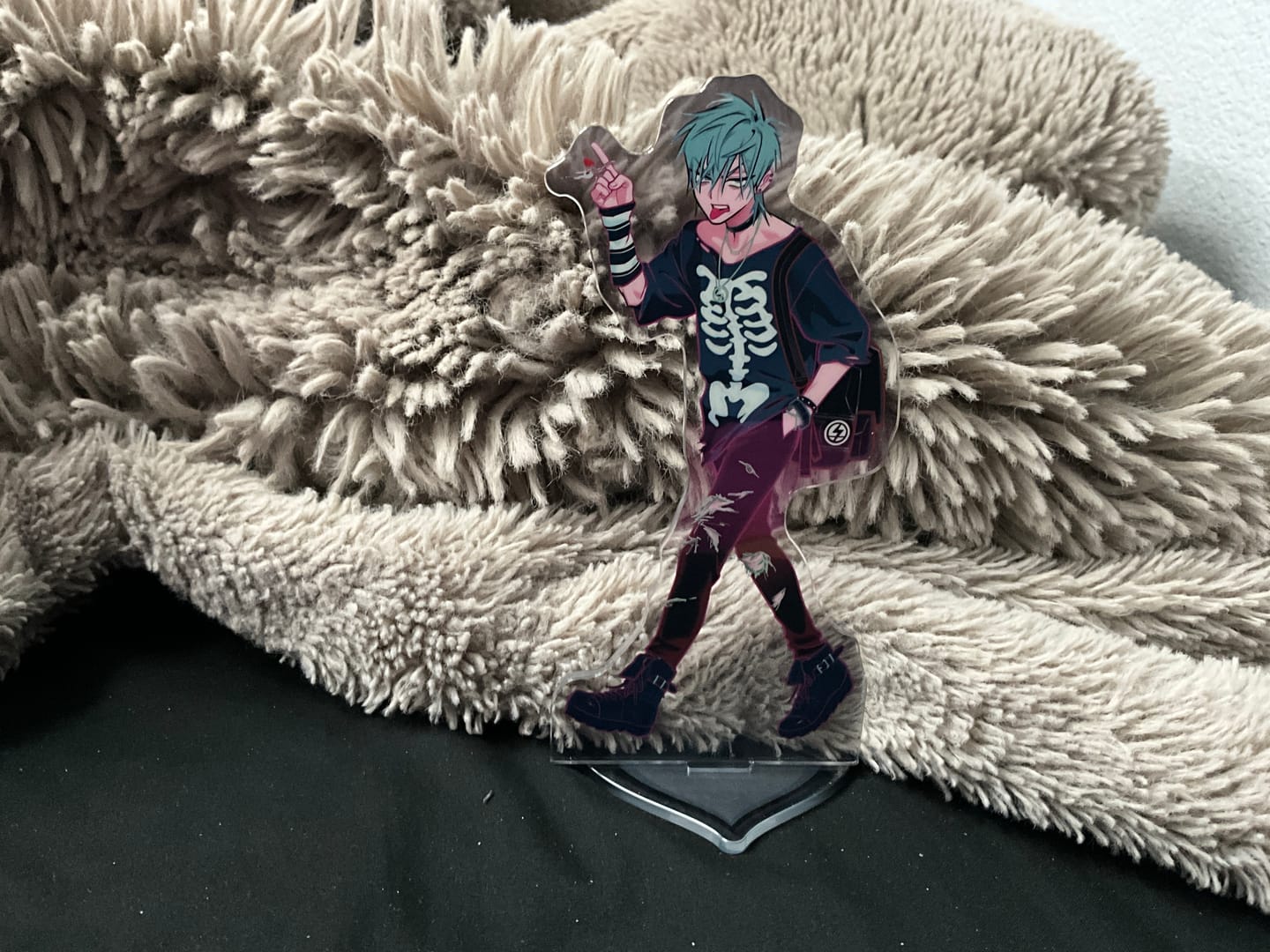 Customer photo review of 【Pre-Order】Alien Stage - Find Your Plus One - Acrylic Standee