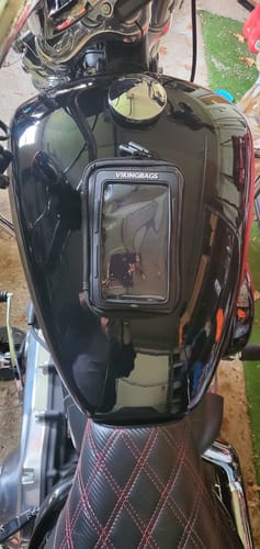 Customer photo review of Viking Magnetic Harley Davidson Motorcycle Tank Bag