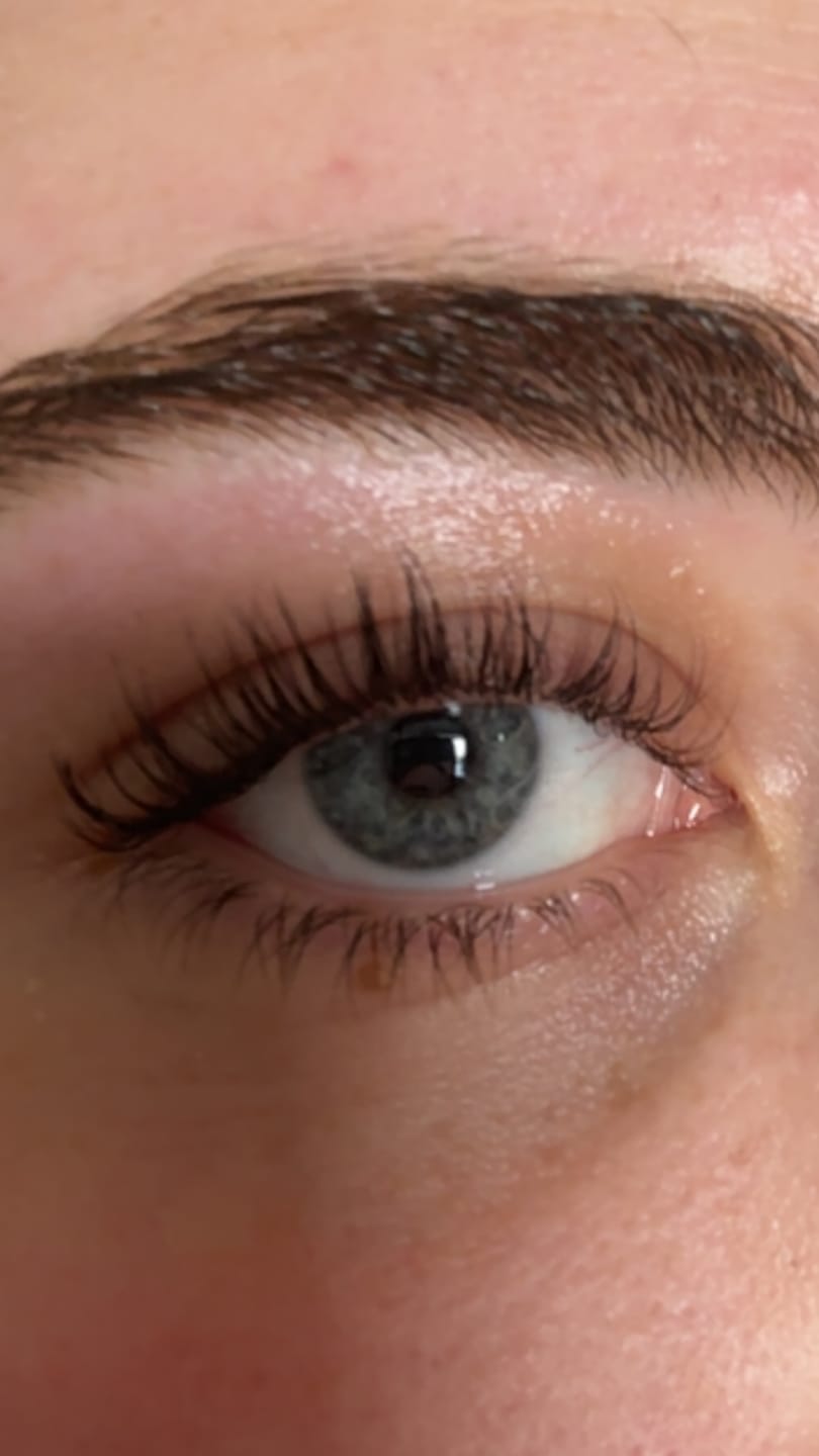Customer photo review of Lash Growth Serum