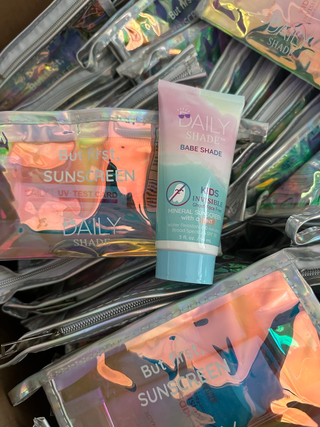 Customer photo review of Daily Shade True Mineral Sunscreen Kit with Babe Shade SPF 30 True Mineral Tinted SPF, Brush, UV Card & Bag