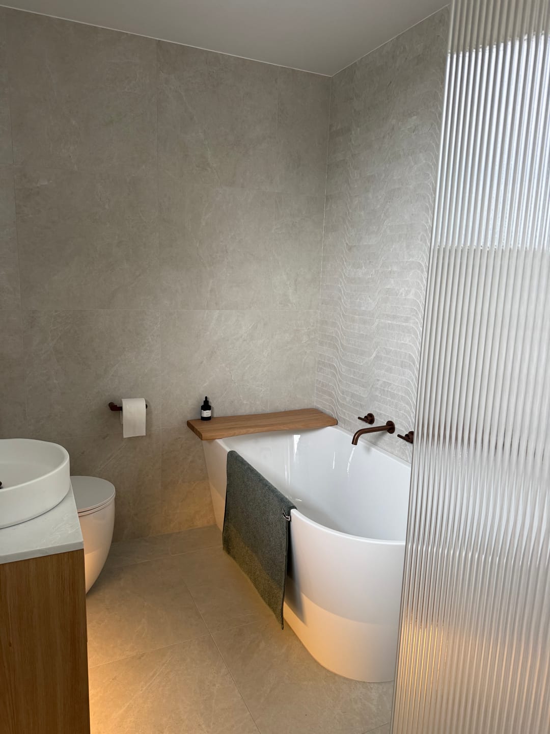 Customer photo review of Bath Caddy 3.0