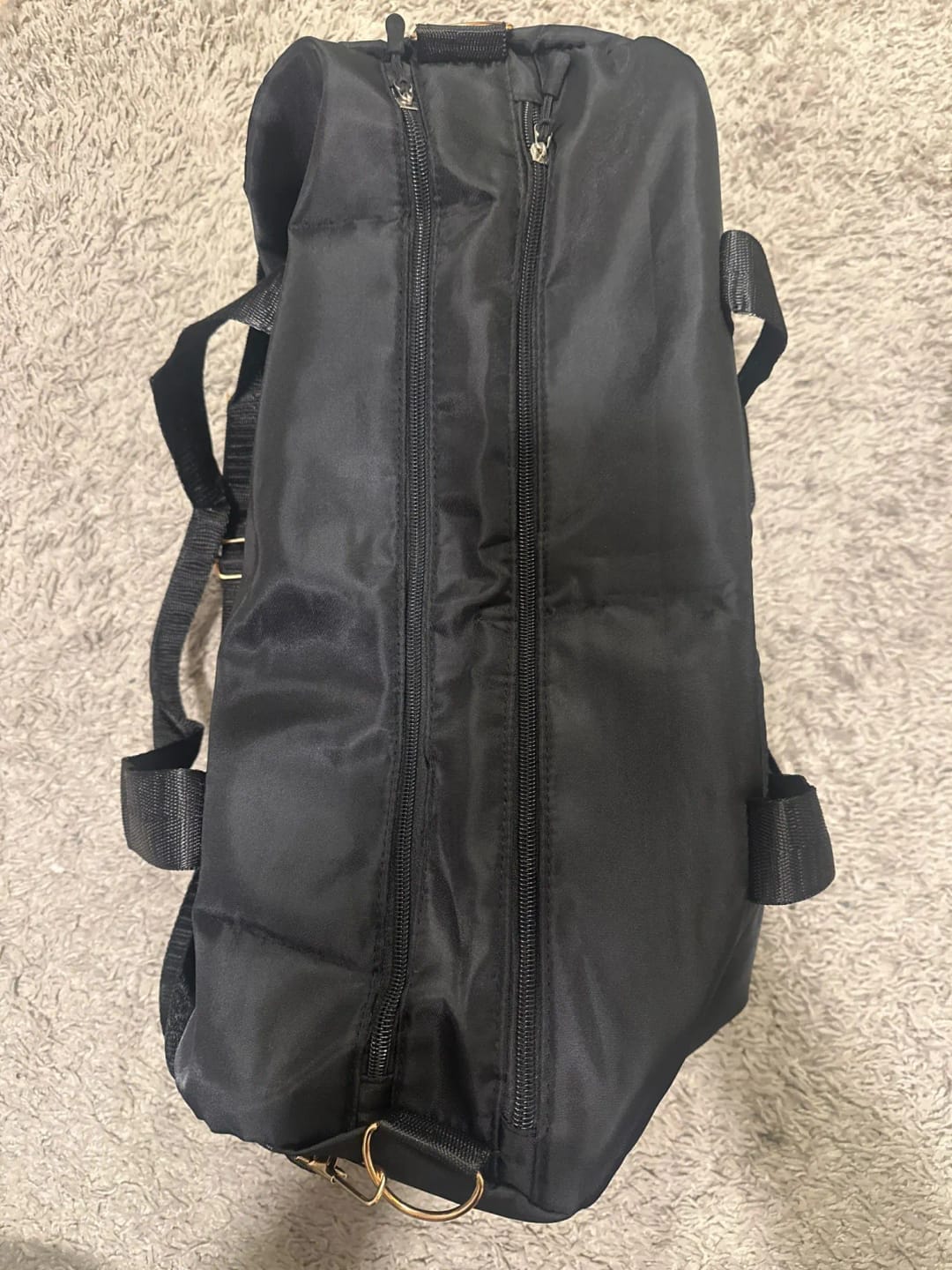 Customer photo review of Lunéa Bolsa Deporte Compartimento Zapatillas Gym Viaje Mujer