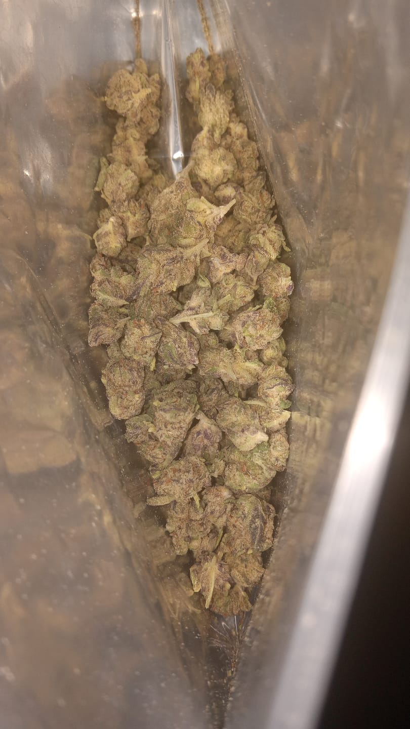 Customer photo review of Cheap THCA Smalls Ounce