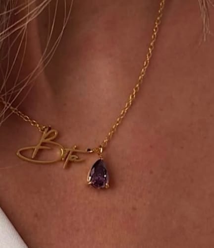 Customer photo review of Signature Namenskette mit Geburtsstein