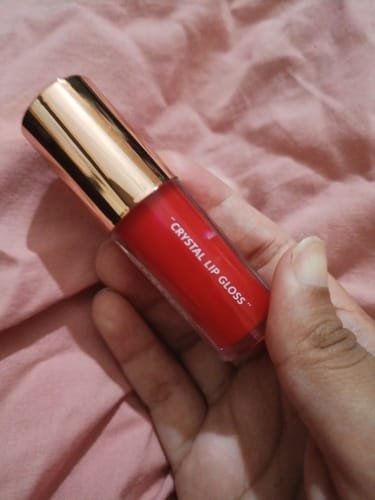 Customer photo review of O.TWO.O PLUMP SHINY CRYSTAL LIP GLOSS