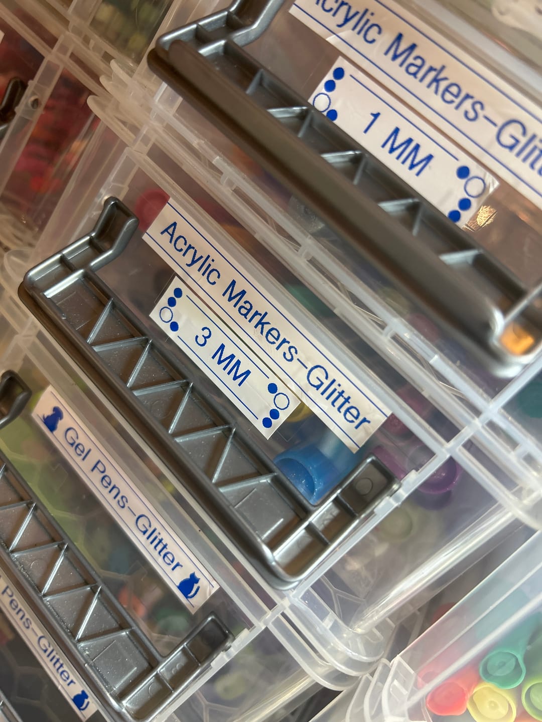 Customer photo review of Ohuhu Water-Based Glitter Metallic Marker Pens, 12 Shimmer Colors